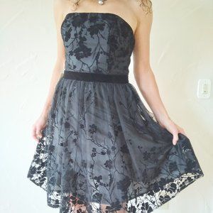 Strapless corset black lace dress
